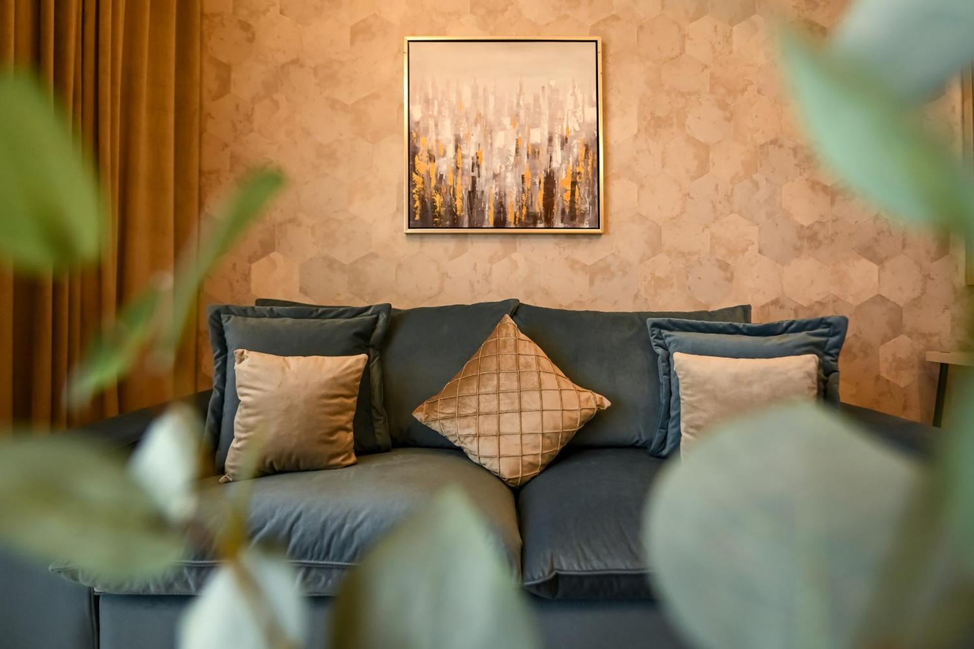 One Verdi Park Exclusive Apartments - Panoramic View & Private Parking Bukarest Værelse billede