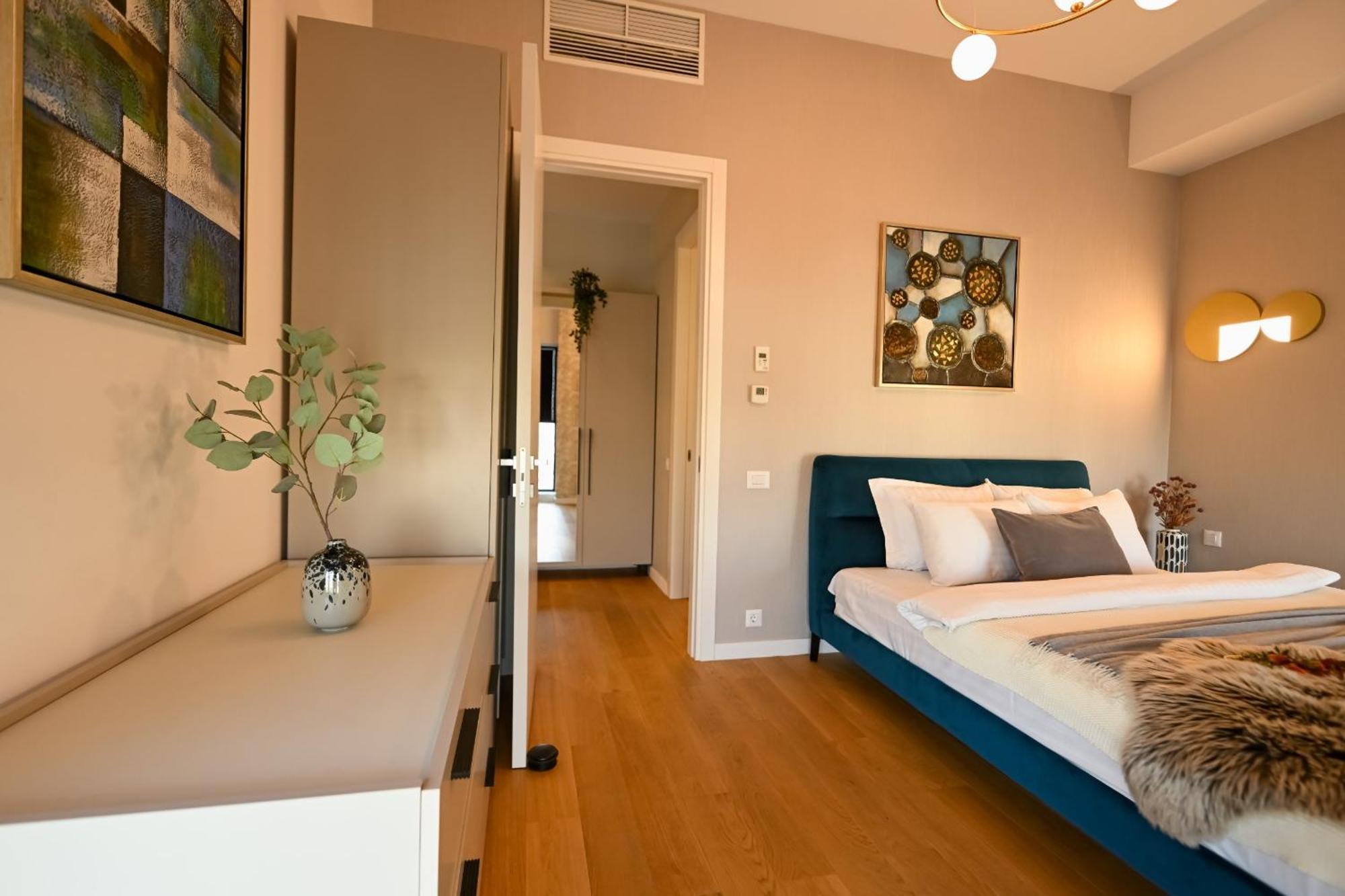 One Verdi Park Exclusive Apartments - Panoramic View & Private Parking Bukarest Værelse billede