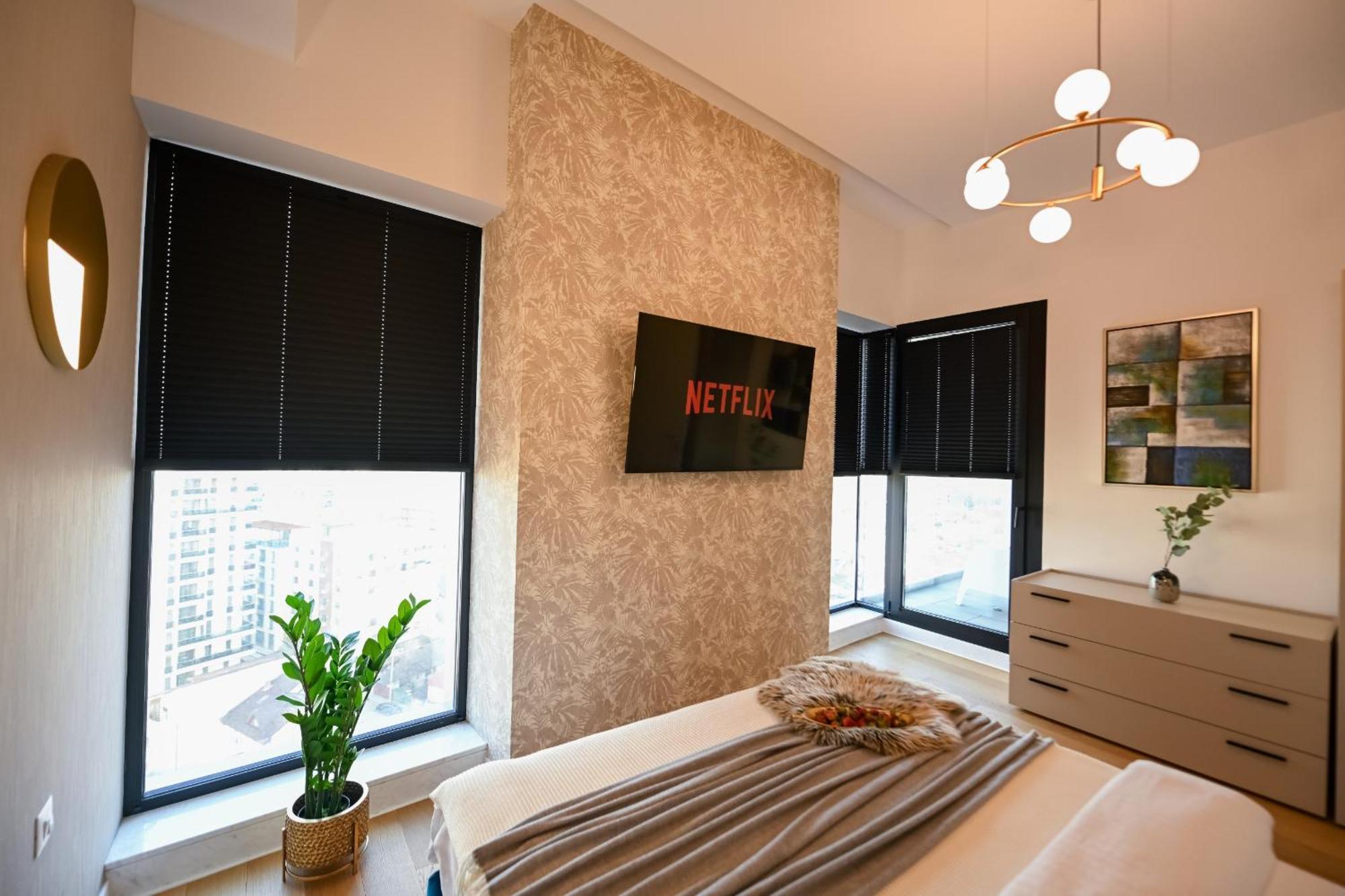 One Verdi Park Exclusive Apartments - Panoramic View & Private Parking Bukarest Værelse billede
